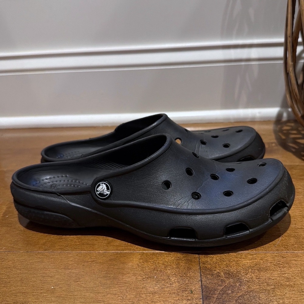 Crocs Freesail Clogs Mule Women's 8 Black Slip On Lightweight Comfort Gorpcore
